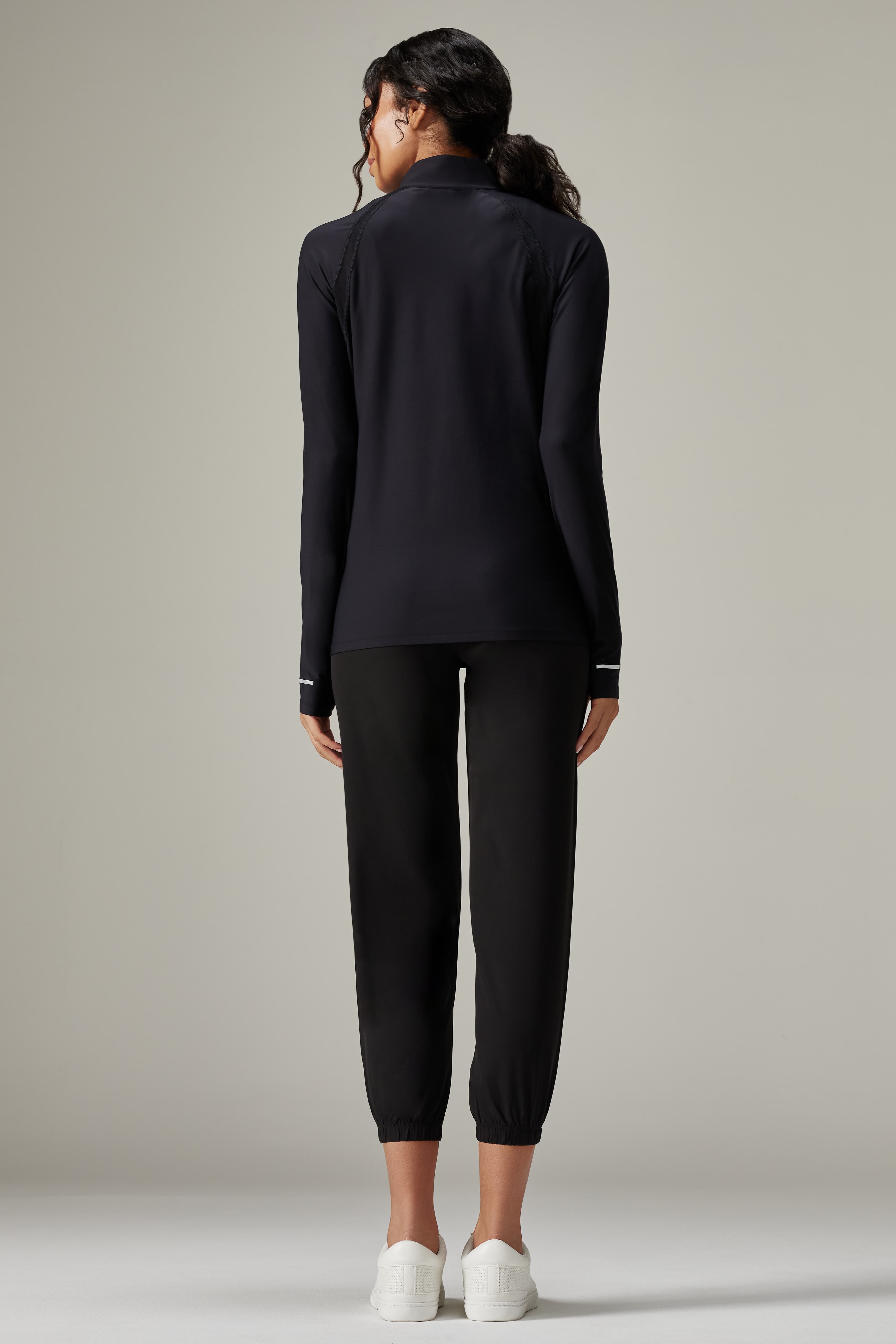 Performance Weightless Top