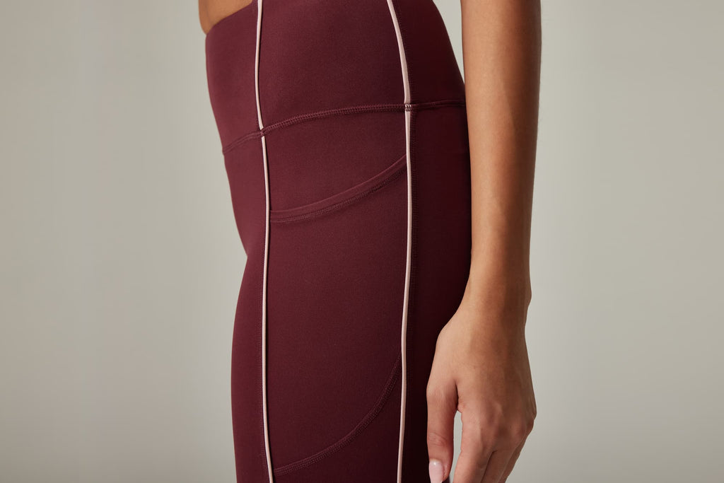 Weightless Performance legging  (Inseam 28”)
