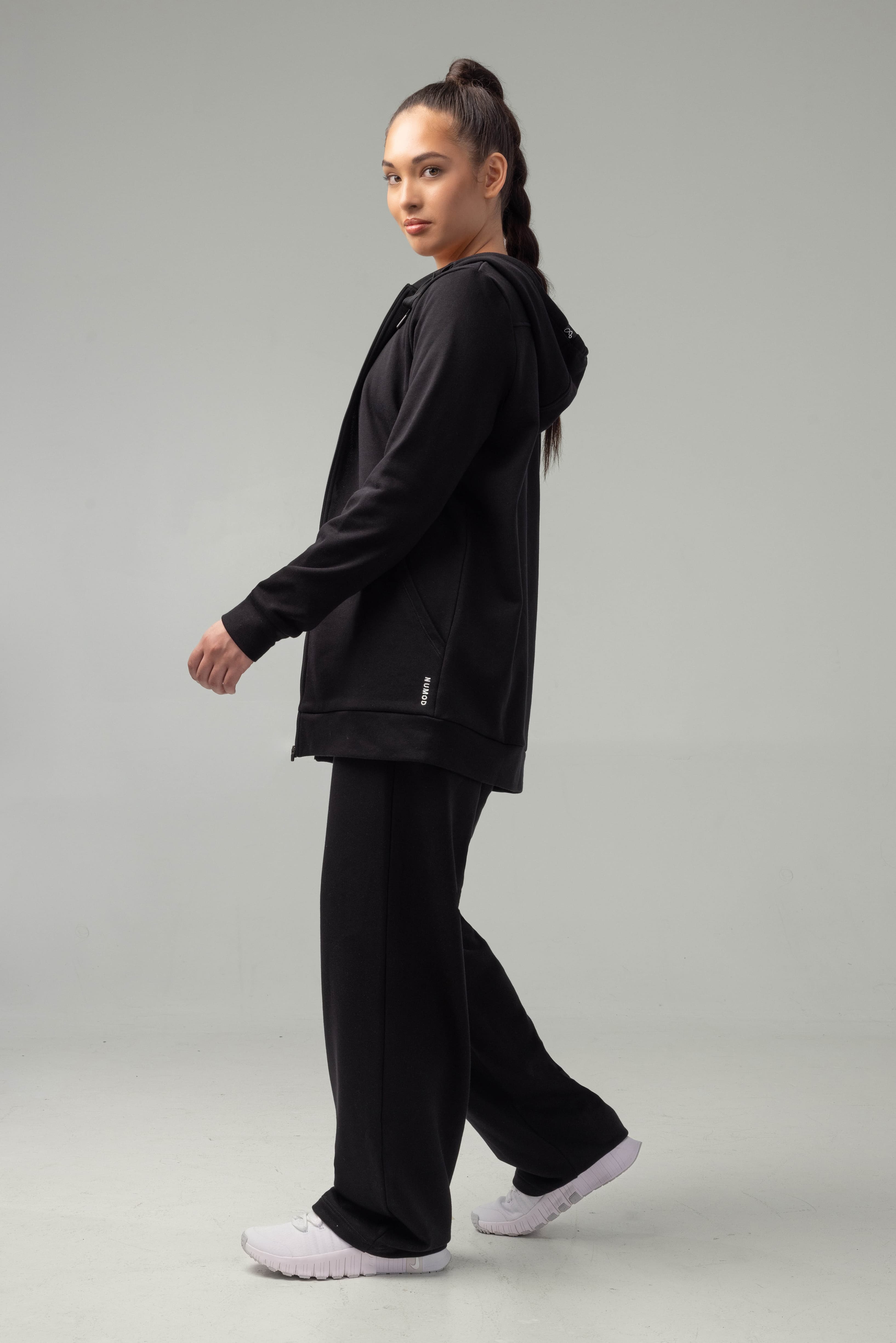 Essential Sweatshirt